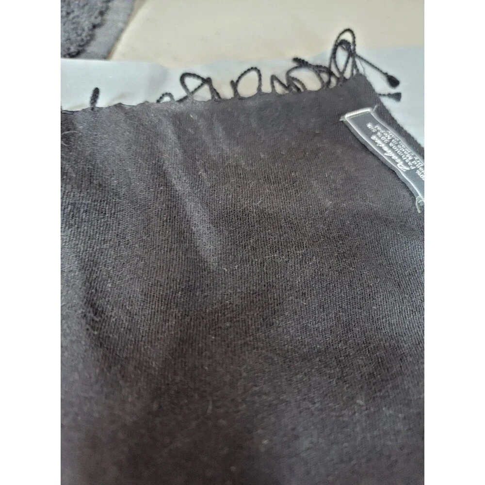 Pashmina Black Scarf Wrap 70% Pashmina 30% Silk Handmade Nepal Fringe 64